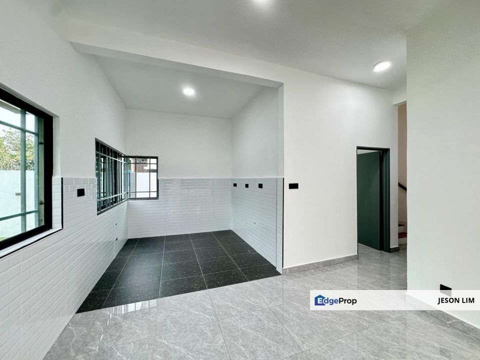 Avani Bukit Raja Klang @Fully Renovated @Corner 2 Sty 55X75 4+1R4B for ...