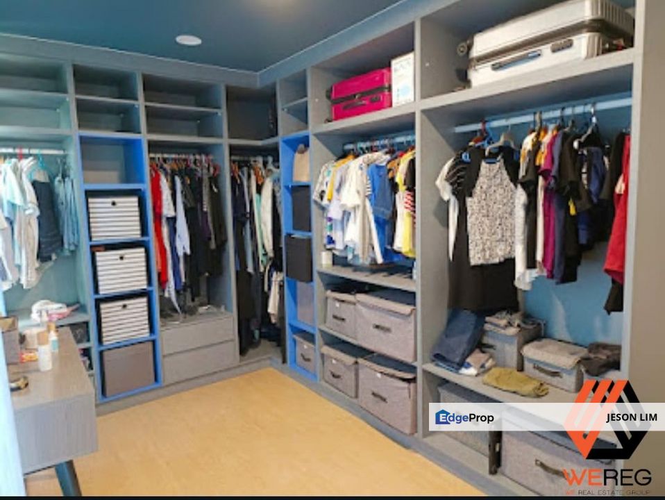 Taman Sejati 4 @Gated 2.5Storey Fully Renovated & Furnished & Extended 4R3B 20X55 for Sell RM780k, Selangor, Klang