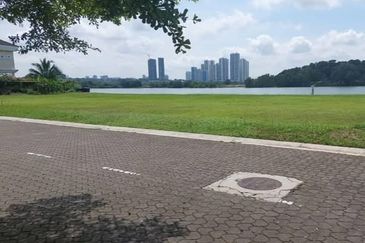 Kings Bay Country Garden @Danga Bay