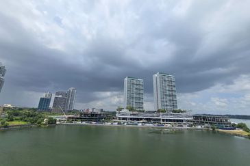 Puteri Cove Residences