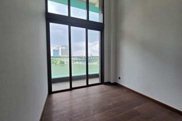 Puteri Cove Residences