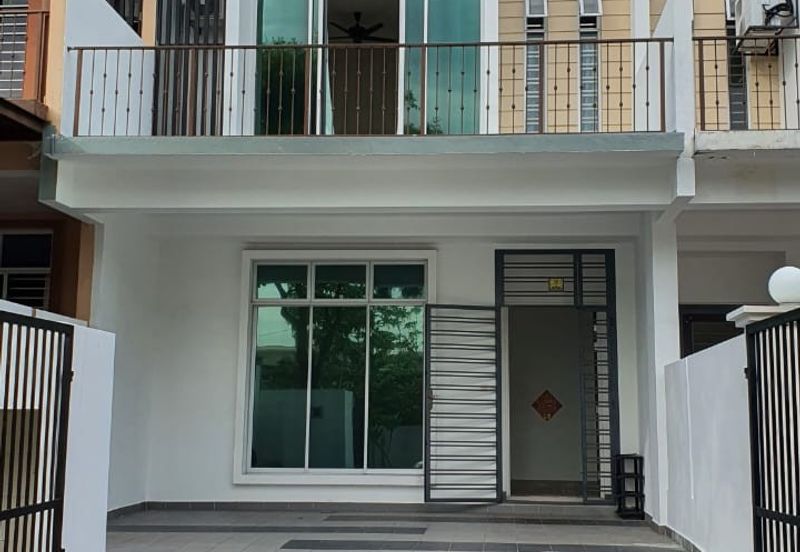 Austin Residence @Taman Mount Austin