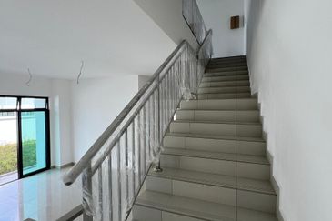 Mutiara Emas @ Taman Mount Austin