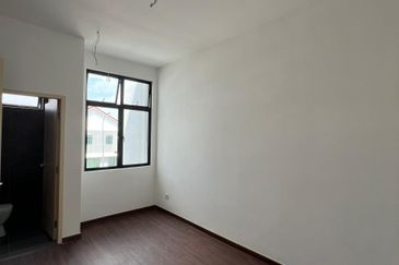 Mutiara Emas @ Taman Mount Austin