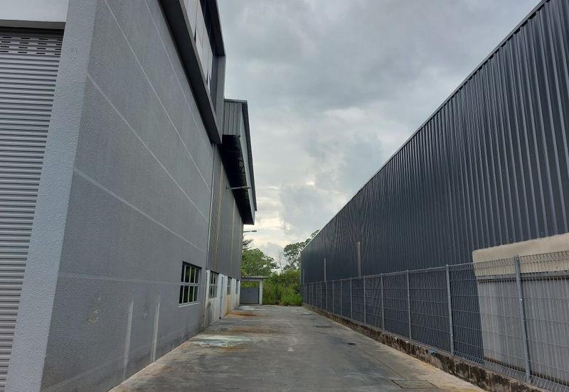 Apex Bizhub Desa Cemerlang