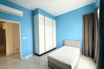 The Pinnacles (Pinnacle Tower)