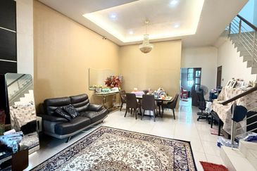 Austin Residence @Taman Mount Austin