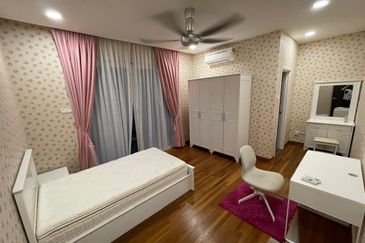 Isola Villa @ Senibong Cove