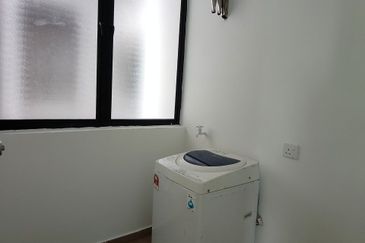 D'Summit Residences @ Kempas Utama