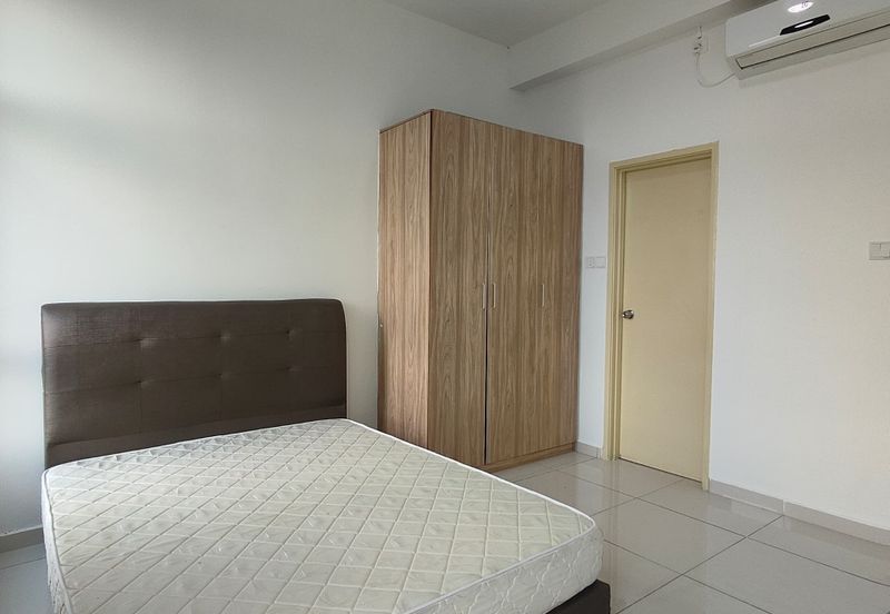 D'Summit Residences @ Kempas Utama