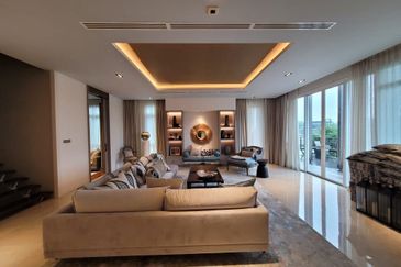 Emerald Bay @ Puteri harbour