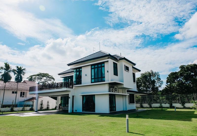 The Country Residency