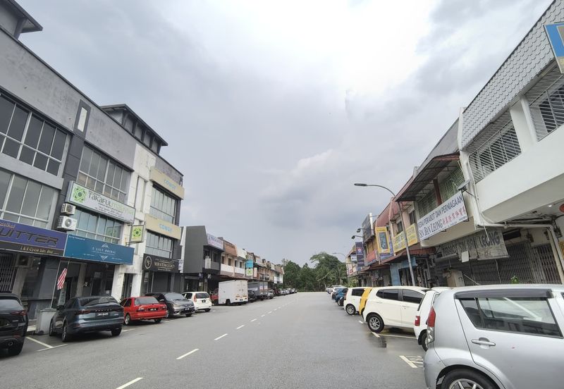 Jalan Tampoi