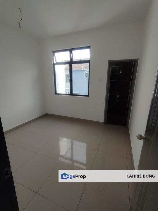 Austin Duta Double Storey Terrace Endlot , Johor, Johor Bahru