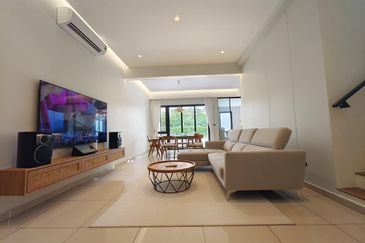 Sunway Citrine Lakehomes