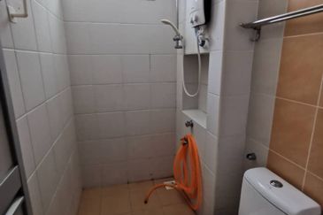 The Gates Horizon Hills