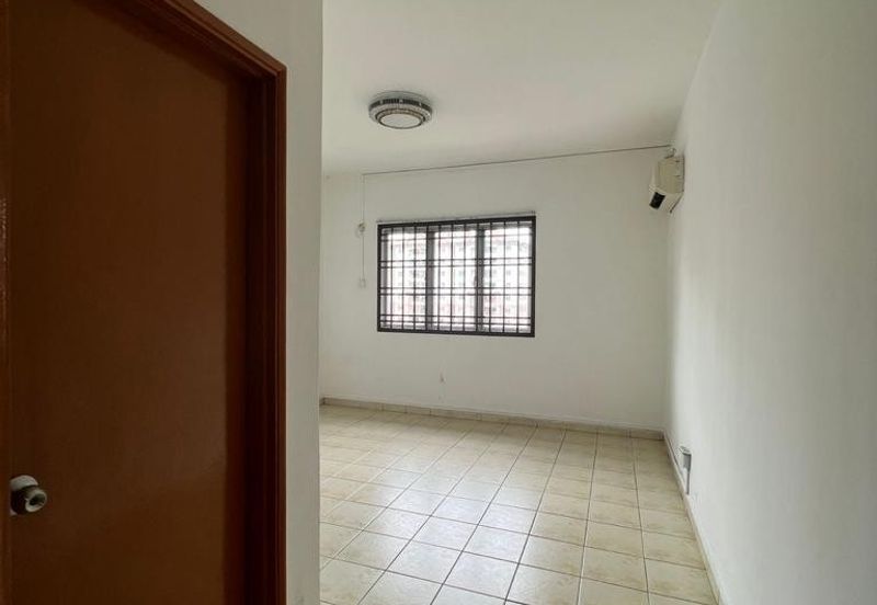 Prima Regency (Dorchester Court)