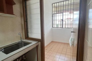 Prima Regency (Dorchester Court)