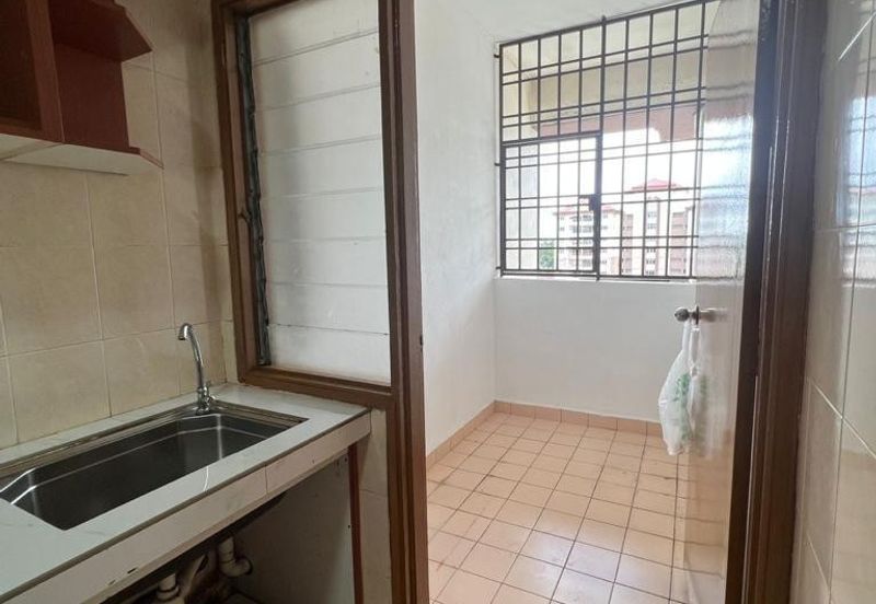 Prima Regency (Dorchester Court)