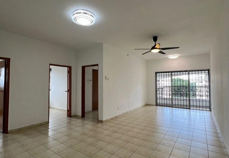 Prima Regency (Dorchester Court)