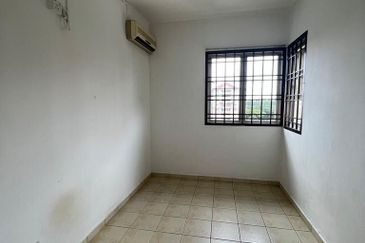 Prima Regency (Dorchester Court)