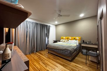 Senibong Cove Waterway Residences