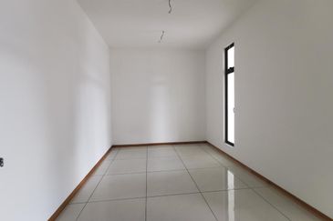 Senibong Cove Waterway Residences