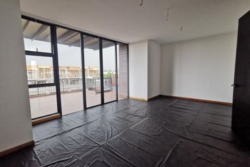 Senibong Cove Waterway Residences