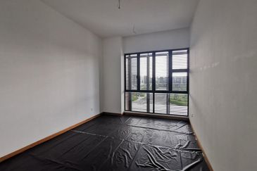 Senibong Cove Waterway Residences