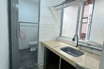 Flat Taman Ungku Tun Aminah