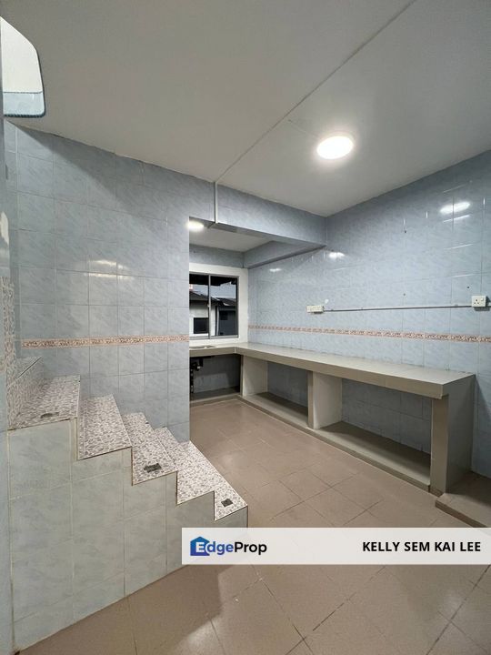 Taman Daya｜Jalan Rumbia｜2-Storey Low Cost｜Renovated, Johor, Johor Bahru