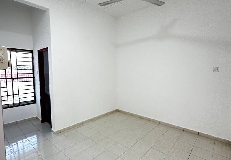 Batu Pahat｜Taman Putera Indah｜Jalan Putera Indah｜1-Storey Terrace｜Renovated