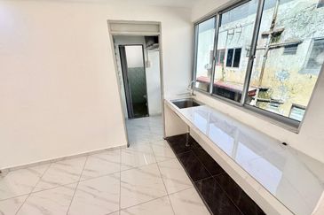 Flat Taman Ungku Tun Aminah