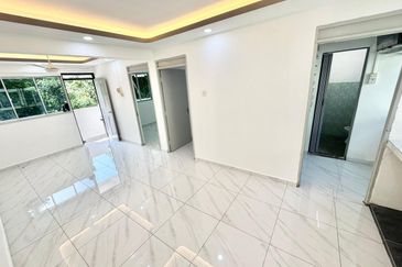 Flat Taman Ungku Tun Aminah