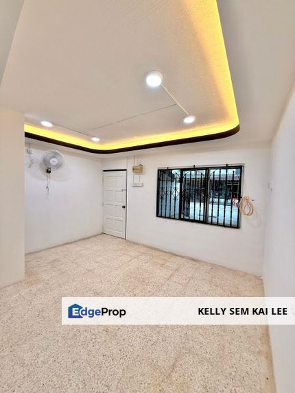 Kluang｜Taman Kluang Barat｜2 Storey Low Cost｜Renovated｜Full Loan, Johor, Kluang