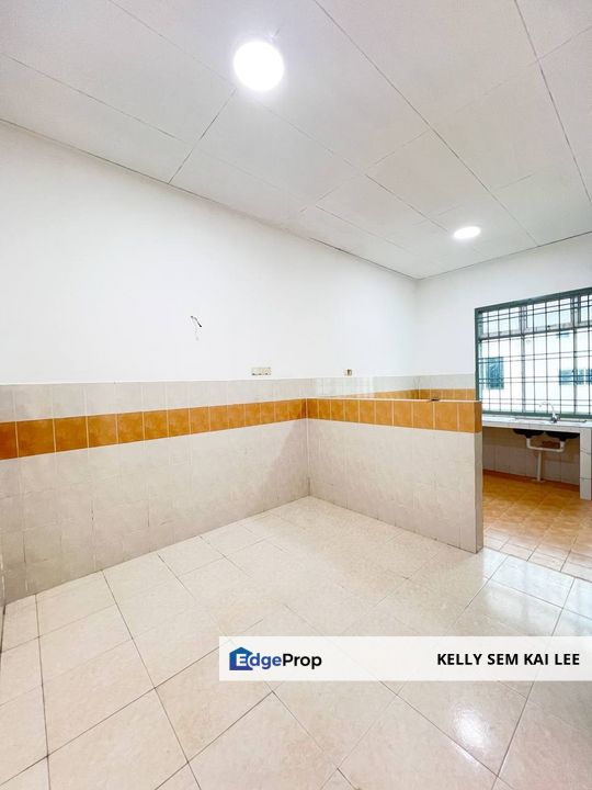  Ulu Tiram｜Taman Bestari Indah｜1-Storey Terrace｜Renovated｜Unblock, Johor, Ulu Tiram