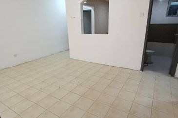 Prima Regency (Savoy Court)