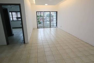 Prima Regency (Savoy Court)