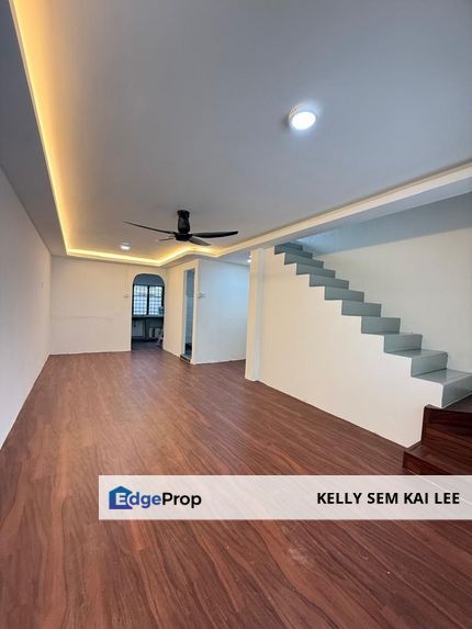 Kulai｜Taman Putri｜Jalan Sri Putri｜2-Storey House｜Renovated｜Full Loan, Johor, Kulai