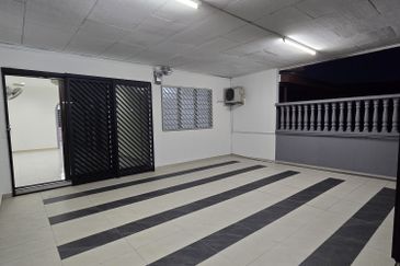 Kluang｜Taman Maju Jaya｜Jalan Dato Syed Zain｜1-Storey House｜Renovated