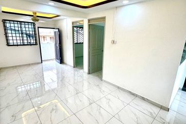 Flat Taman Ungku Tun Aminah