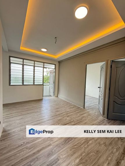 Taman Perling｜Jalan Camar｜Low Cost Flat｜Full Loan｜Renovated, Johor, Skudai