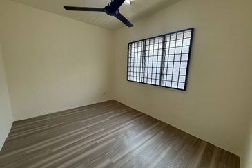 Flat Tasek 64, Bandar Baru Seri Alam