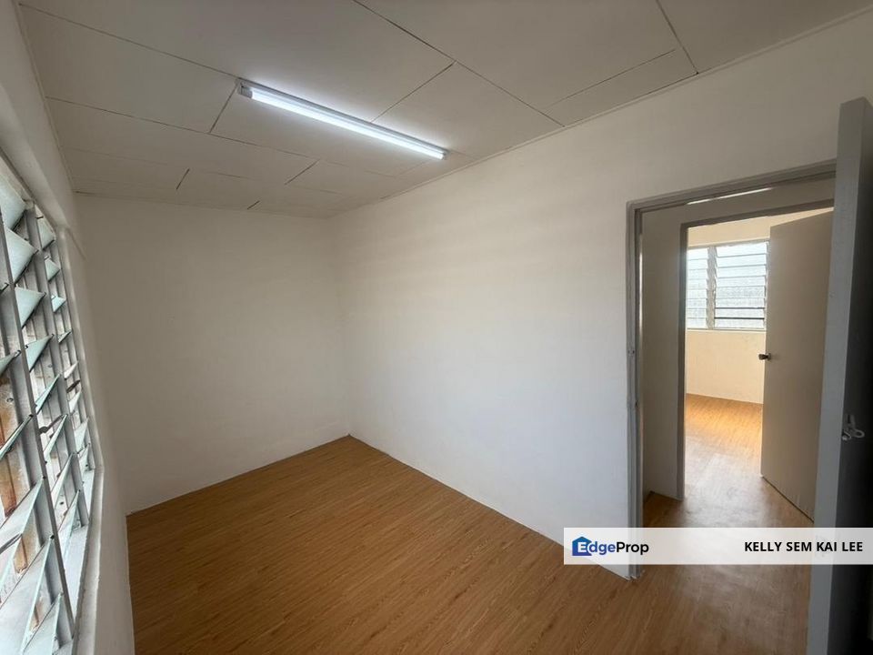 Batu Pahat｜Taman Banang Jaya｜Jalan Gemilang｜2-Storey House｜Renovated, Johor, Batu Pahat