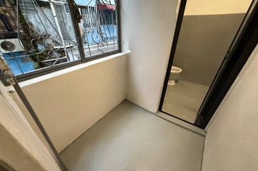 Flat Taman Ungku Tun Aminah