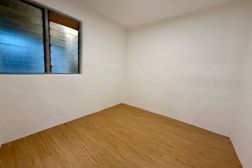 Flat Taman Ungku Tun Aminah