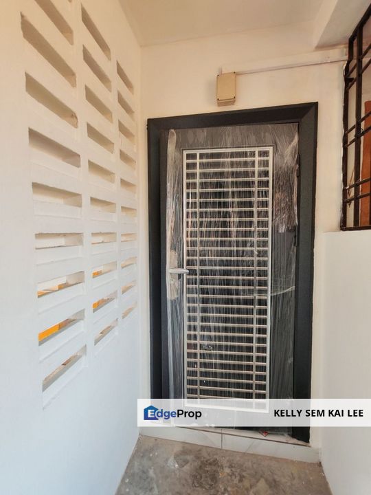 Kangkar Pulai｜Jalan Pulai Harmoni 3｜Flat Tingkat 5｜Renovated｜Full Loan, Johor, Kangkar Pulai