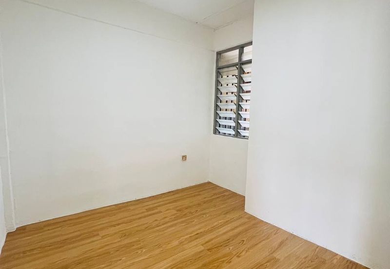 Flat Temenggong, Bandar Indahpura