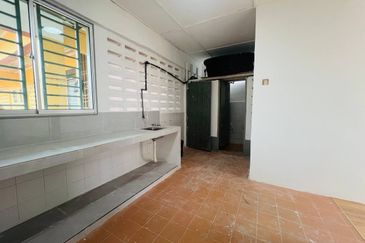 Flat Temenggong, Bandar Indahpura