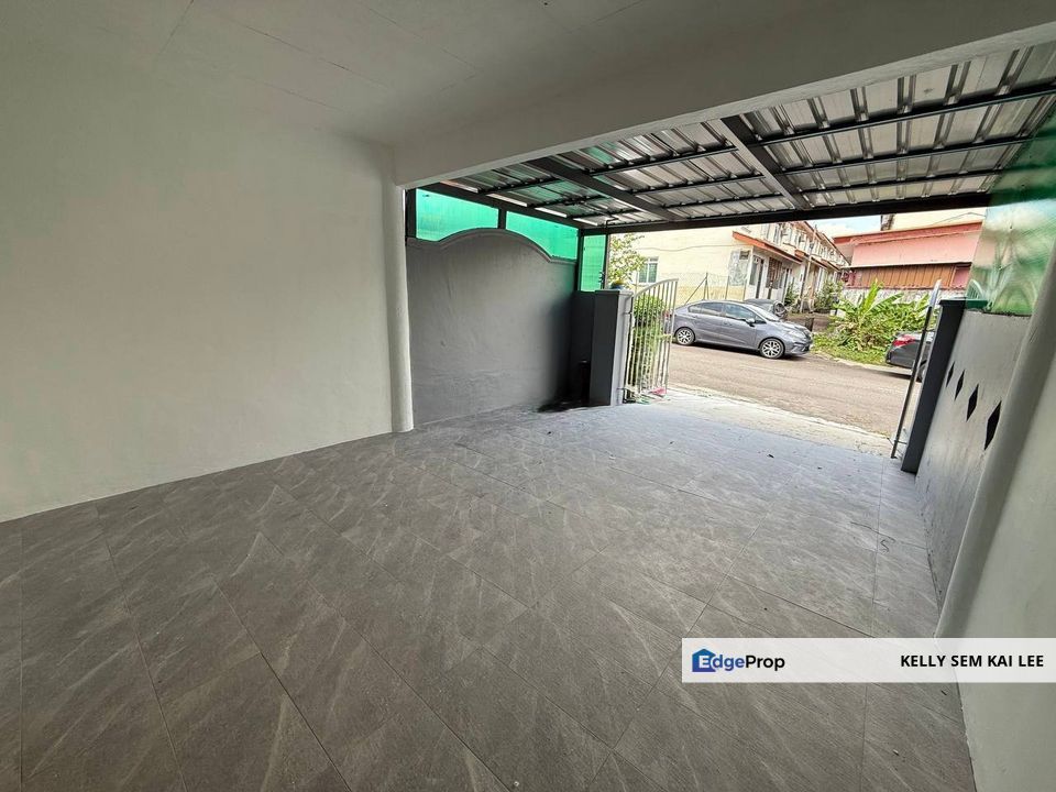 Ulu Tiram｜Taman Bestari Indah｜Jalan Bestari｜2-Storey House｜Renovated, Johor, Ulu Tiram